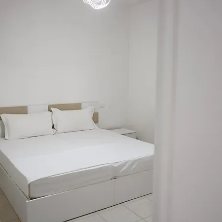 Dolanit Apartment Durres