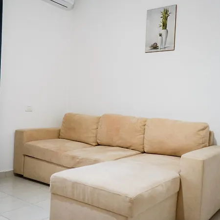 Dolanit Apartment